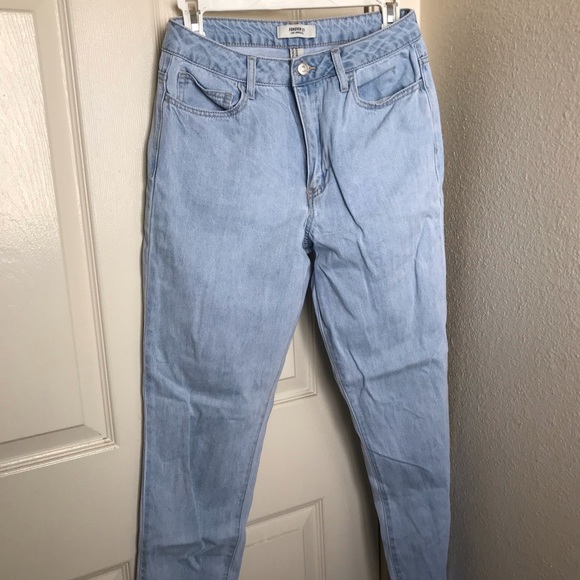 Forever 21 Light Blue Mom Jeans - Picture 6 of 13